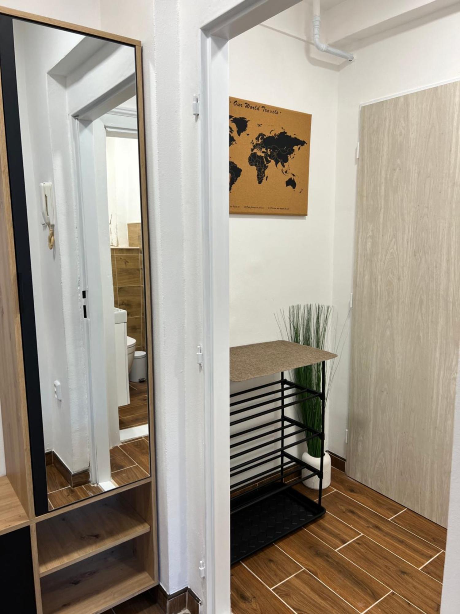 Apartman V Centru Trutnova Esterno foto